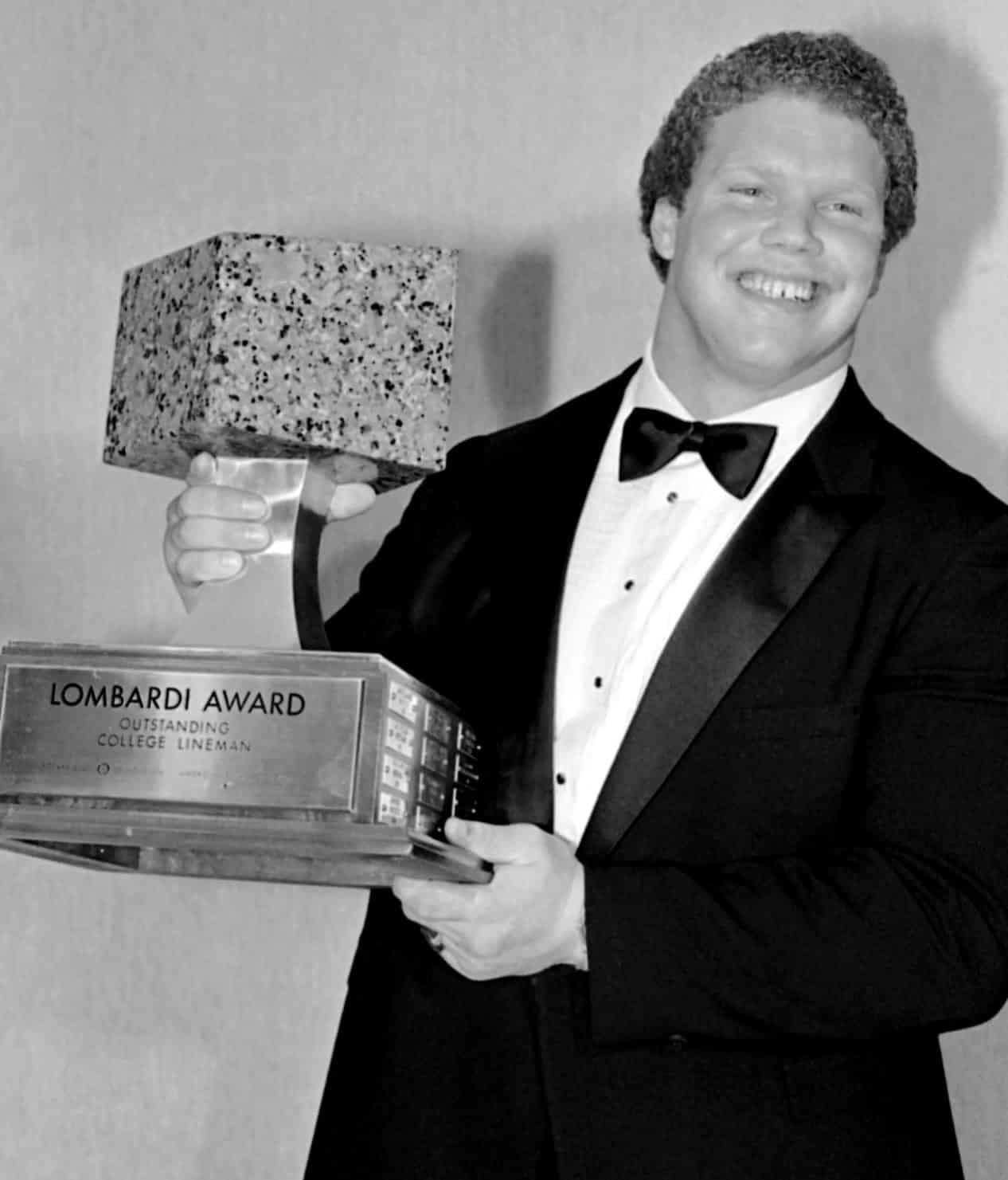 Best Offensive Linemen in College Football History - Campus Insiders