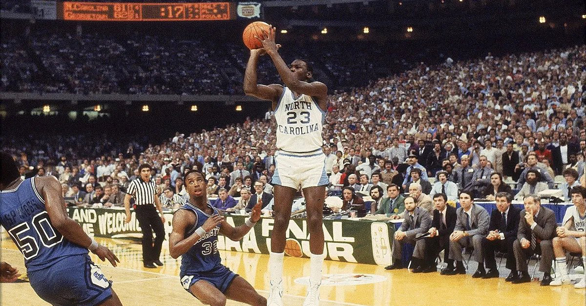 The 5 Greatest March Madness Games - Campus Insiders