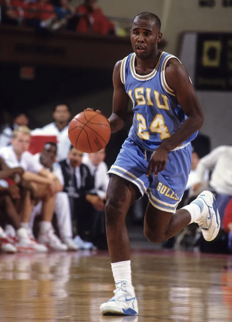Kevin Bradshaw